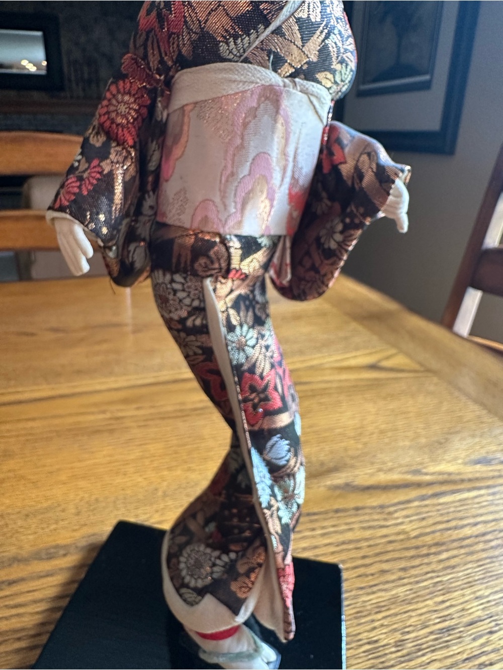 Vintage Nishi Japanese Geisha Doll in Brown Floral Kimono - Picture 3 of 10